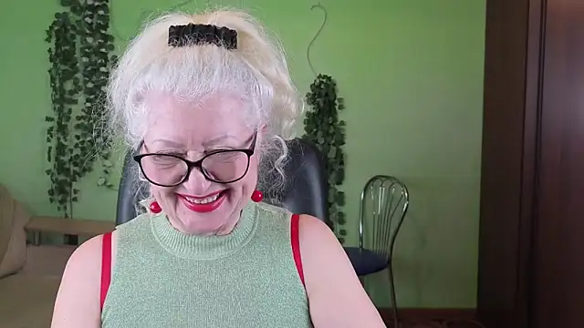 Maya_Mayflower's cam snapshot