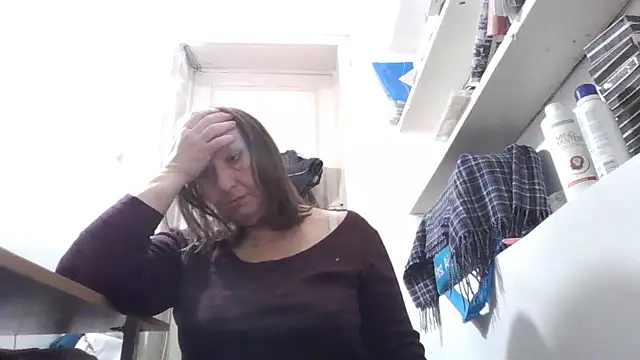 AnnaLive570's cam snapshot