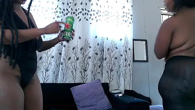 CancerGodessX's cam snapshot