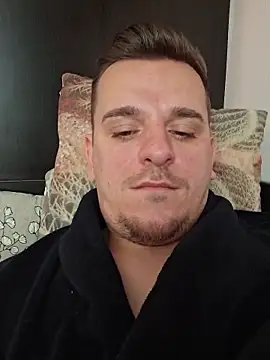 Huge_cock22cm live sex cam