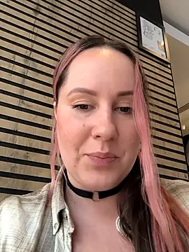 Mona_Plus live sex cam