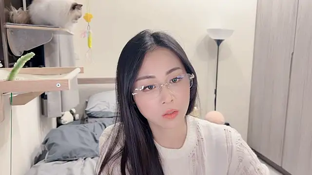 BabyOneDaily's cam snapshot