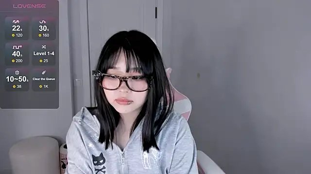 hee_young11's cam snapshot