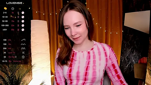 LanaBlu_'s cam snapshot