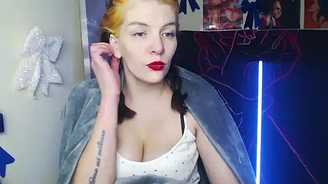 VanessaRey_'s cam snapshot