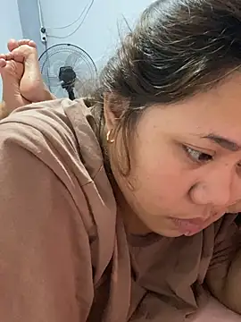 _BellaHotty_'s cam snapshot