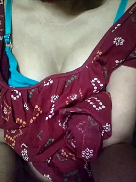 Ayeshablr's cam snapshot