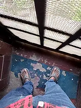 YourTarzan live sex cam