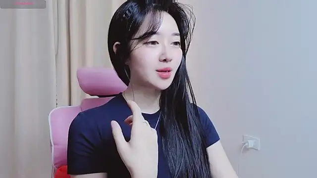 Miu-999 live sex cam