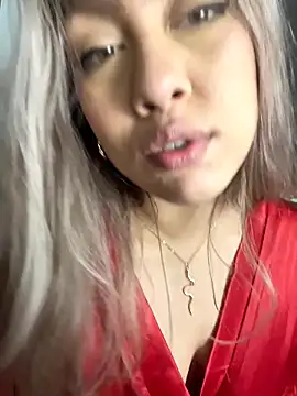 Im_sophiie's cam snapshot