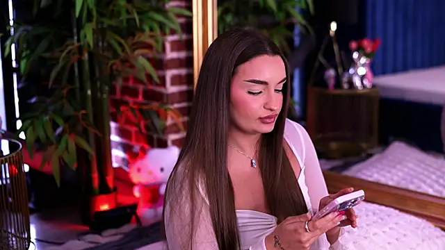 MillaSerene live sex cam