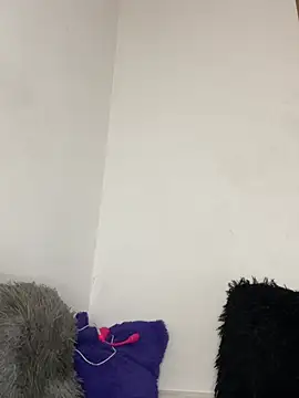 CaroBeach live sex cam