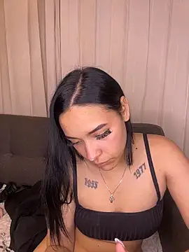 cristal__violetaa's cam snapshot