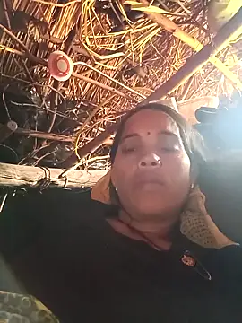 Cutsedi3's cam snapshot