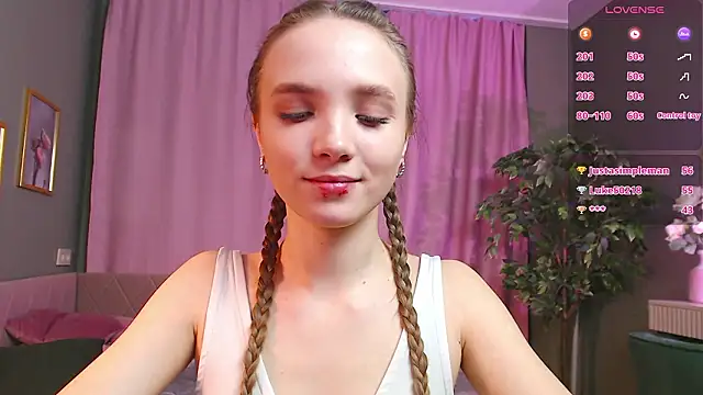 Adria_Arjona's cam snapshot