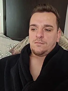 Huge_cock22cm's cam snapshot