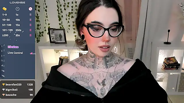 Dixi_Pixi_'s cam snapshot