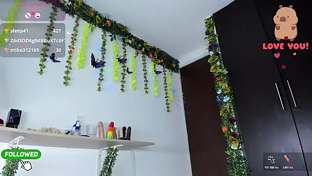 ElikoLanny_'s cam snapshot