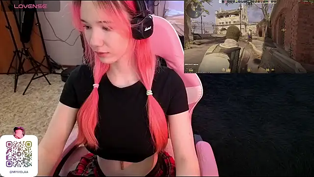 Maya_Viola's cam snapshot