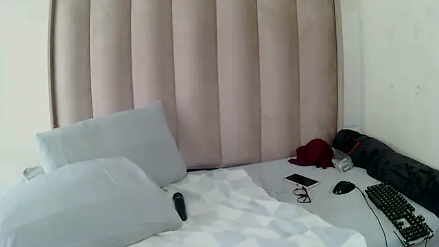 CuteHoney92 live sex cam