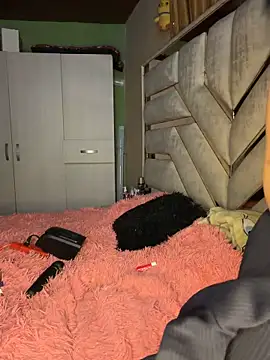 Laura-Khalifa live sex cam