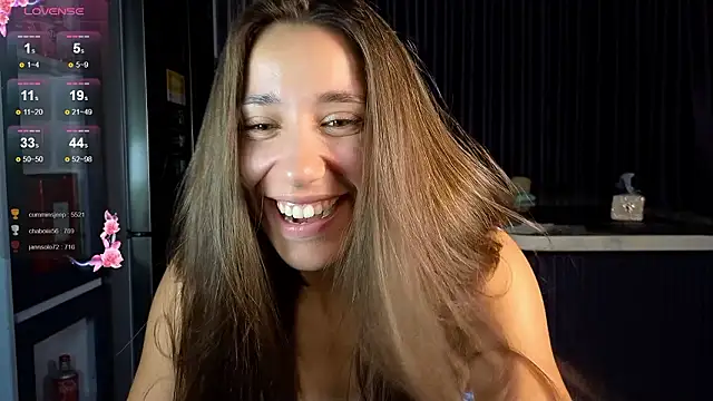 hot_ass_18's cam snapshot