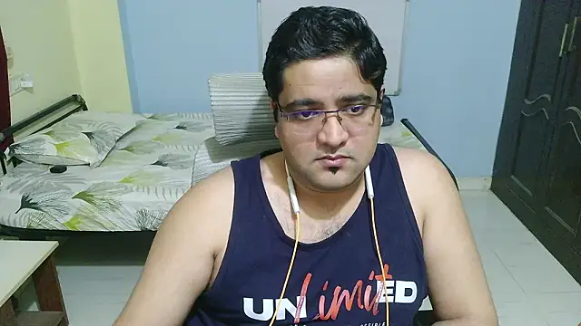 Charmer-Boy live sex cam