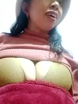 TRIEUTRIEU20's cam snapshot