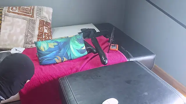 slavic_boy_39's cam snapshot