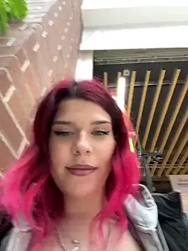 RiriRoseey live sex cam