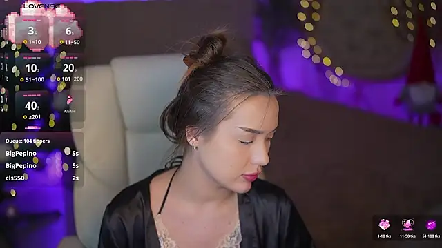 OliviaMoore_'s cam snapshot