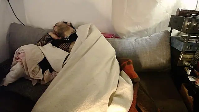 P4RtYBOII92's cam snapshot