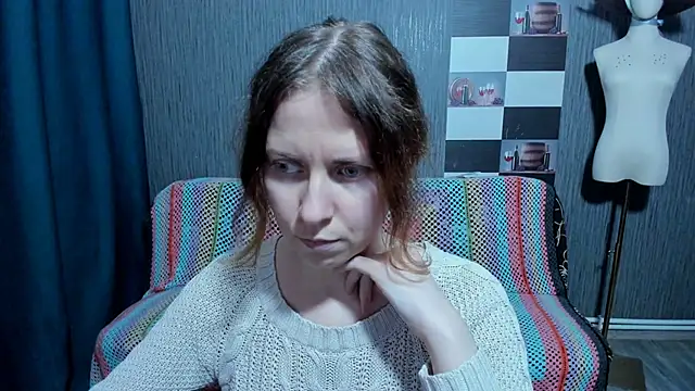 pa1e_pr1ncess's cam snapshot