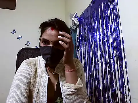 Shivani-Gupta's cam snapshot