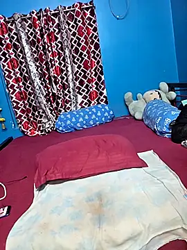 Priya_04's cam snapshot