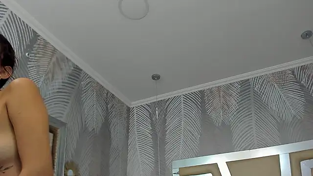 ValerySkinnyy's cam snapshot