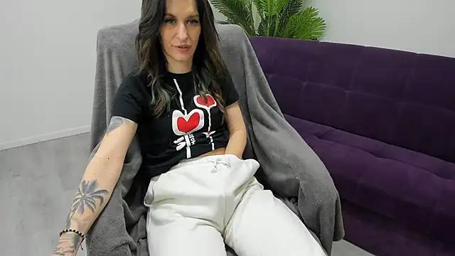 Arya_Anna's cam snapshot