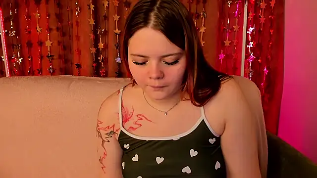 KellyFiery's cam snapshot