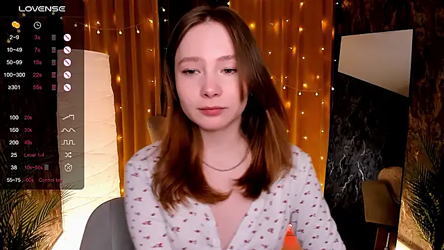 LanaBlu_'s cam snapshot