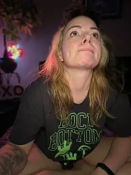 MarlaFknSinger's cam snapshot