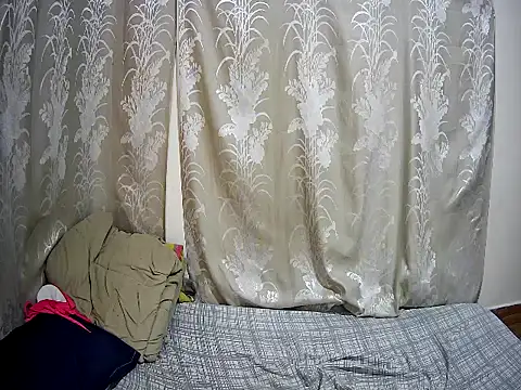 happy_sonia's cam snapshot