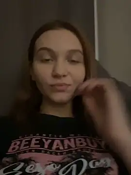 SaraHearts's cam snapshot