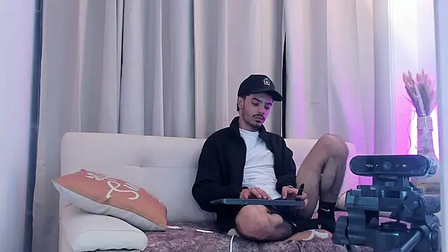 Timothe_Evans live sex cam