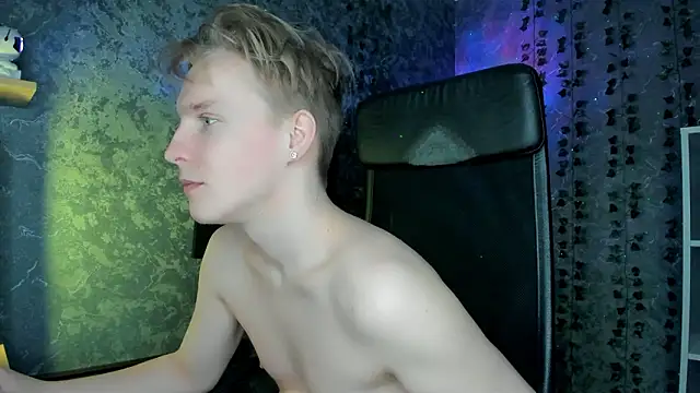 AlexxSweet live sex cam