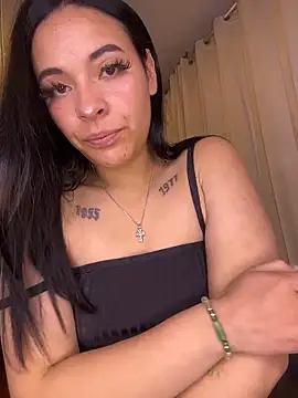 cristal__violetaa's cam snapshot