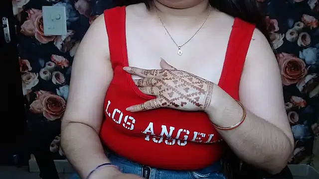 green_girl's cam snapshot