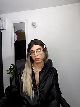 Andy_Roses's cam snapshot