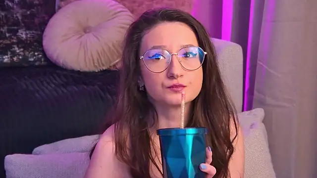 TheaMalekoo's cam snapshot