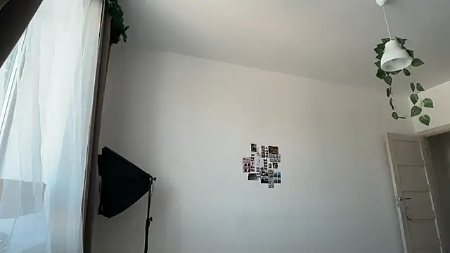 Katie____'s cam snapshot