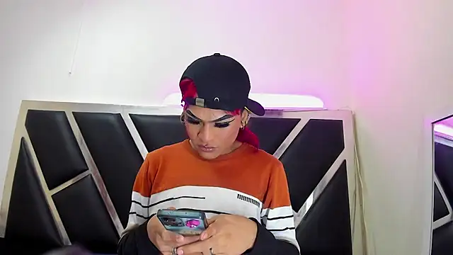 Dania-Thompson live sex cam